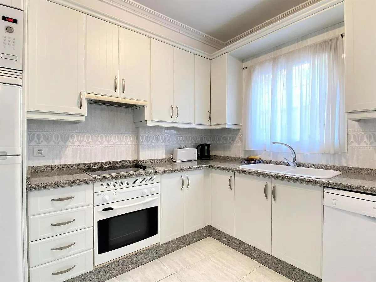 הוילה נרחה Casa Lindblad Fuentesol 15 Casasol 0*,  ספרד